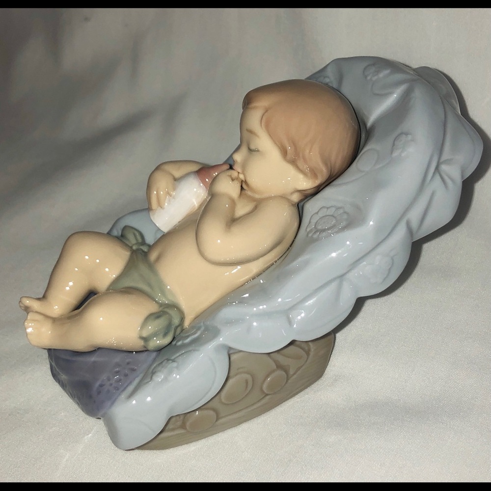 Lladro Nao Porcelain Figurine 2007 Spain Baby With Bottle
